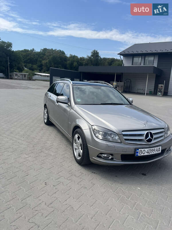 Универсал Mercedes-Benz C-Class 2008 в Ивано-Франковске