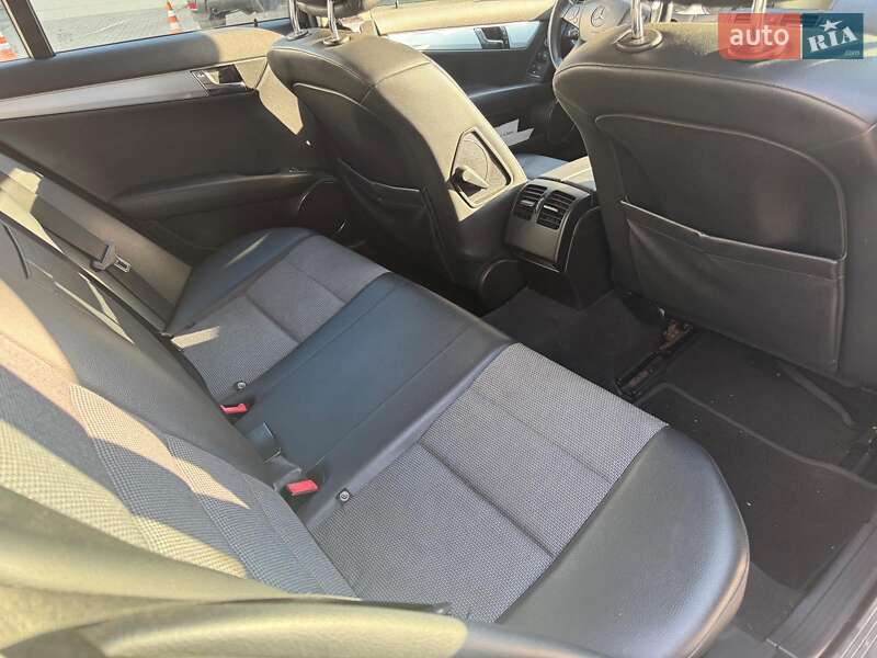Универсал Mercedes-Benz C-Class 2008 в Одессе