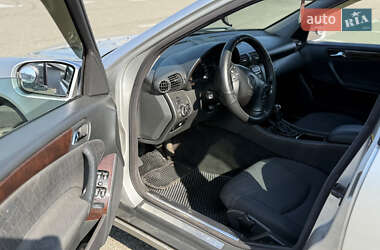 Седан Mercedes-Benz C-Class 2003 в 