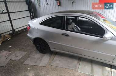 Купе Mercedes-Benz C-Class 2001 в 