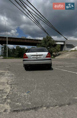 Седан Mercedes-Benz C-Class 1995 в 