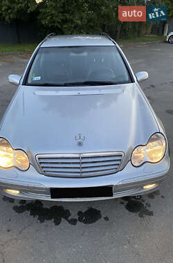 Універсал Mercedes-Benz C-Class 2004 в Костопілі
