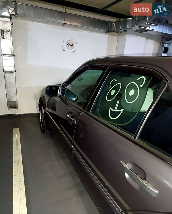 Mercedes-Benz C-Class 1995