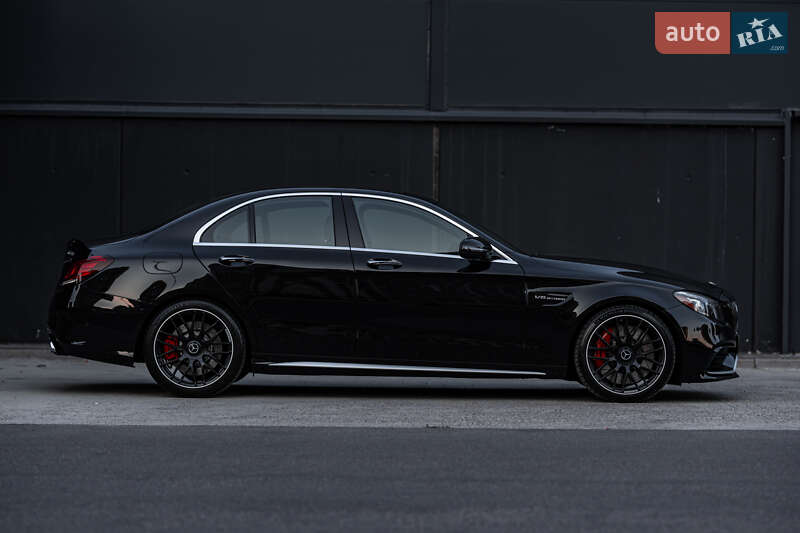 Седан Mercedes-Benz C-Class 2019 в Києві