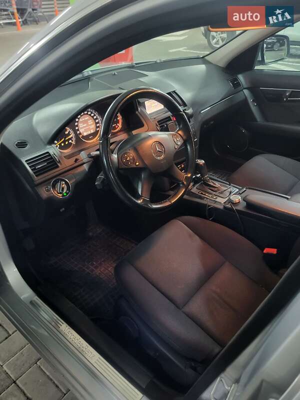 Универсал Mercedes-Benz C-Class 2008 в Киеве