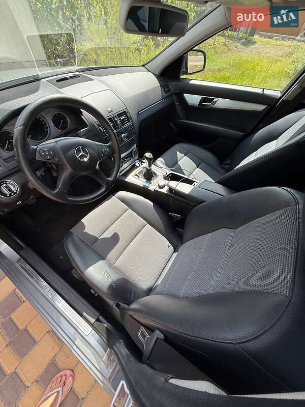 Седан Mercedes-Benz C-Class 2007 в Измаиле фото 22 Седан Mercedes-Benz C-Class 2007 в Измаиле