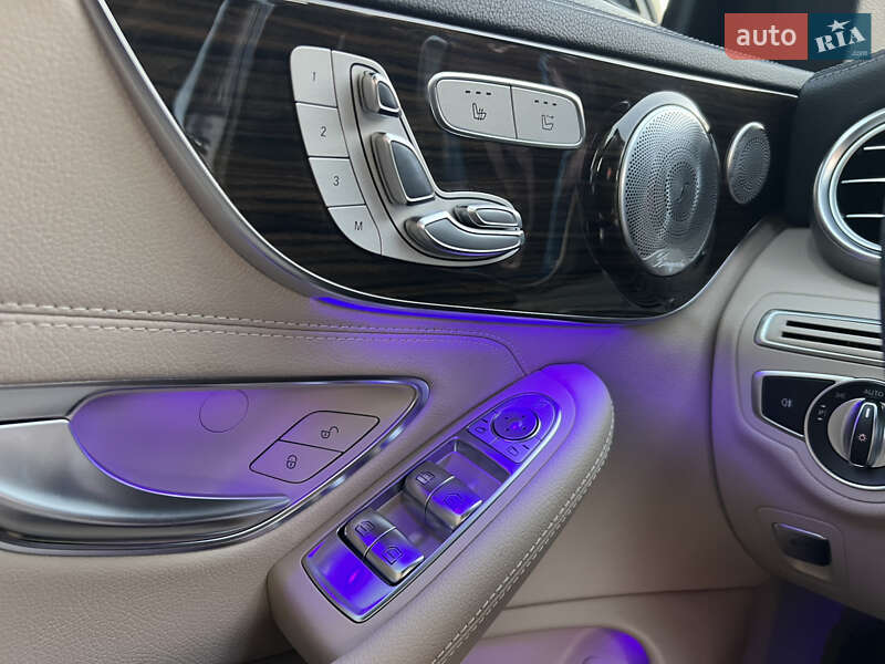 Кабриолет Mercedes-Benz C-Class 2019 в Киеве