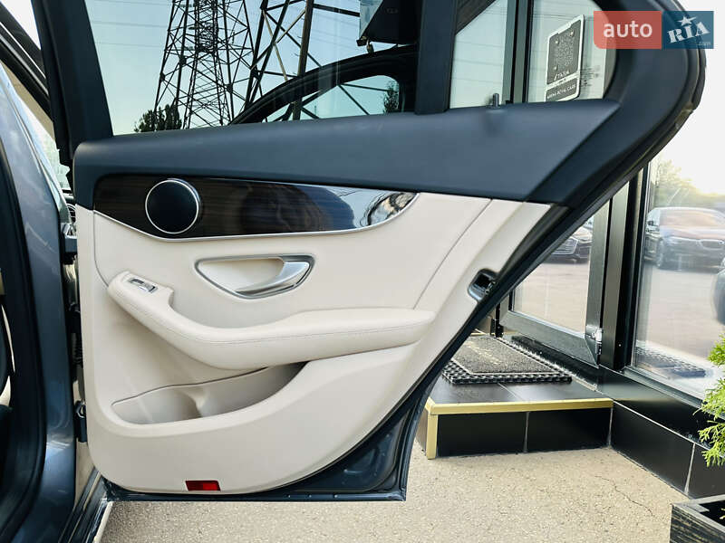 Седан Mercedes-Benz C-Class 2018 в Харькове
