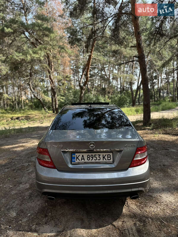 Седан Mercedes-Benz C-Class 2011 в Полтаве