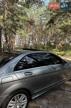 Седан Mercedes-Benz C-Class 2011 в 