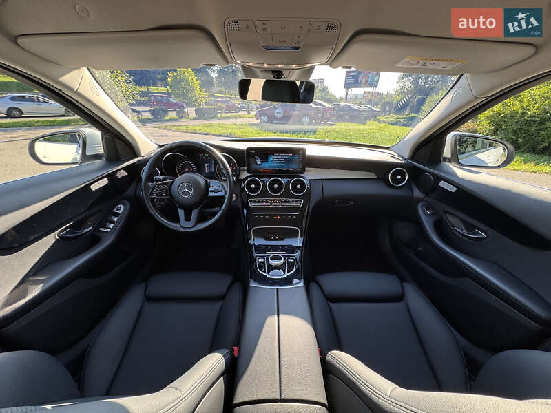 Седан Mercedes-Benz C-Class 2021 в Киеве