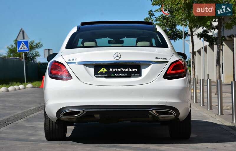 Седан Mercedes-Benz C-Class 2019 в Киеве