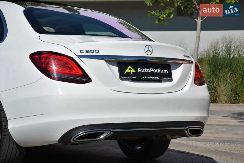Седан Mercedes-Benz C-Class 2019 в Киеве