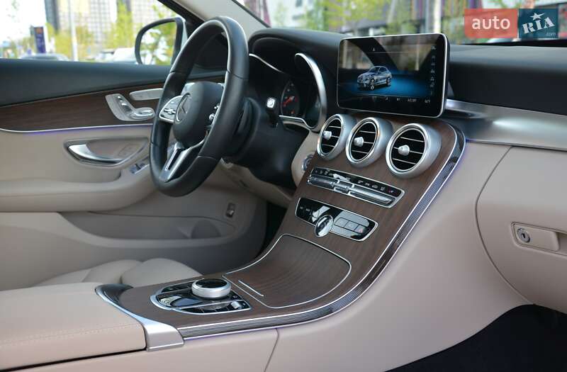 Седан Mercedes-Benz C-Class 2019 в Киеве