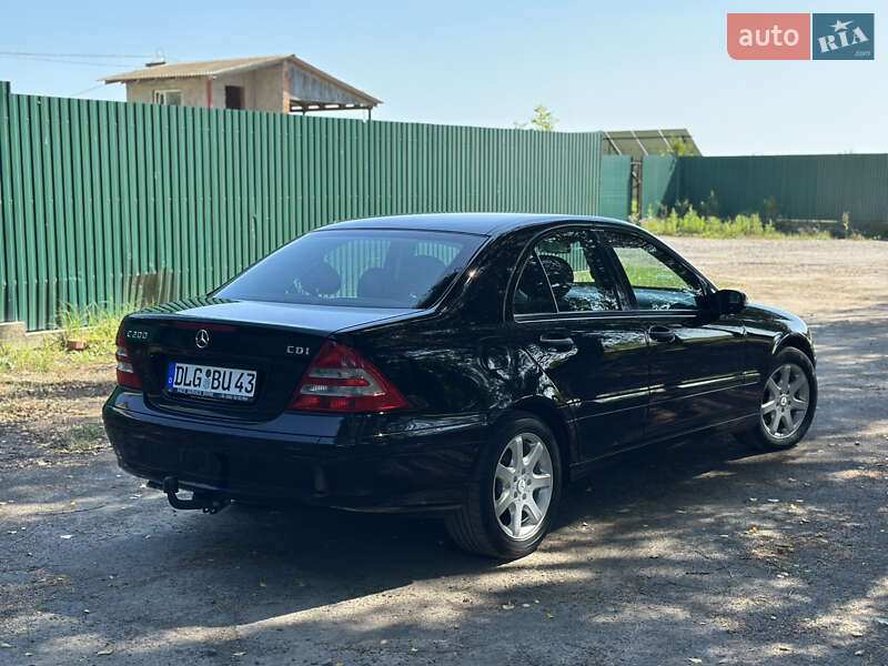 Седан Mercedes-Benz C-Class 2007 в Дубно