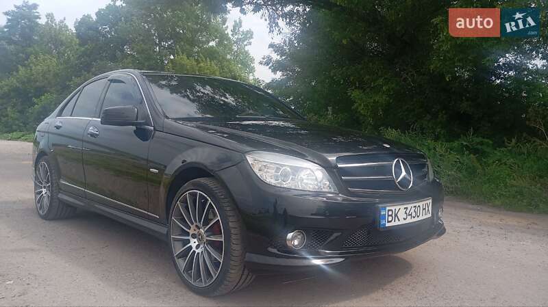 Седан Mercedes-Benz C-Class 2007 в Дубно