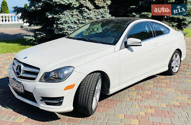 Купе Mercedes-Benz C-Class 2011 в 