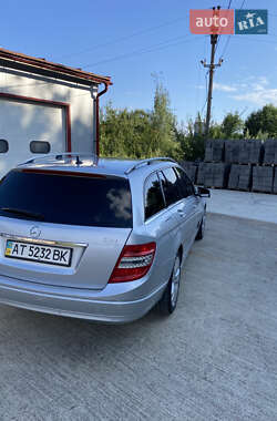 Универсал Mercedes-Benz C-Class 2009 в 