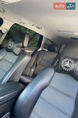 Универсал Mercedes-Benz C-Class 2009 в 