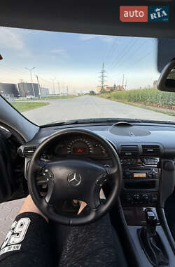 Универсал Mercedes-Benz C-Class 2003 в 