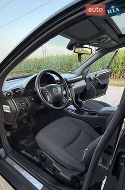 Универсал Mercedes-Benz C-Class 2003 в 