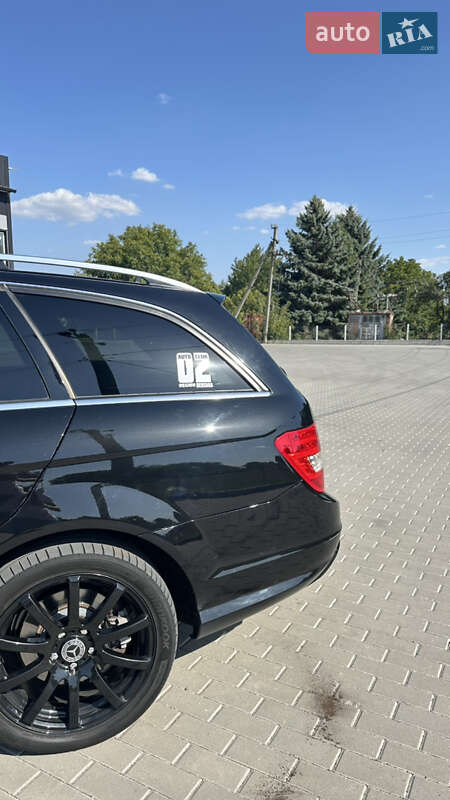 Універсал Mercedes-Benz C-Class 2011 в Бершаді