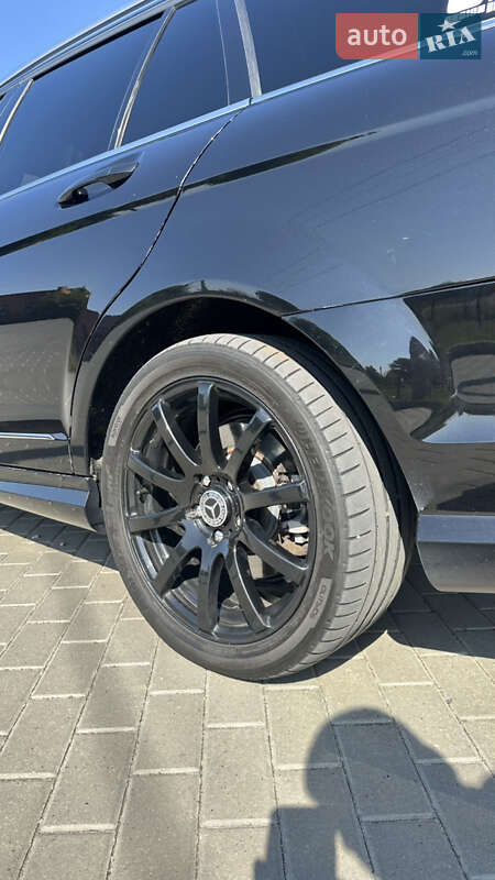 Універсал Mercedes-Benz C-Class 2011 в Бершаді