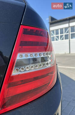 Универсал Mercedes-Benz C-Class 2011 в 