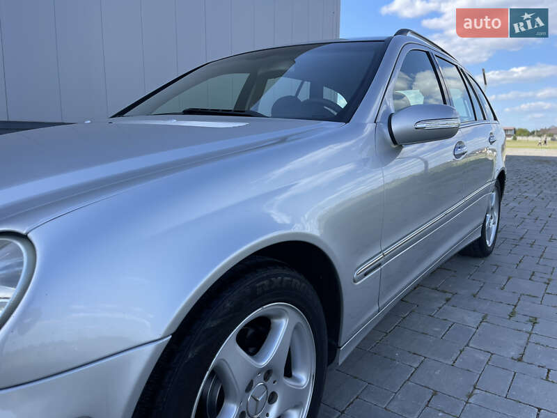 Универсал Mercedes-Benz C-Class 2005 в Ровно