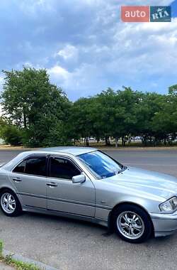 Седан Mercedes-Benz C-Class 2000 в 