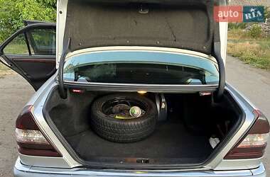 Седан Mercedes-Benz C-Class 2000 в 