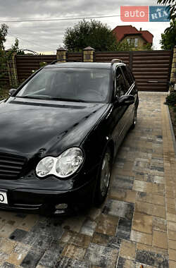 Универсал Mercedes-Benz C-Class 2005 в 