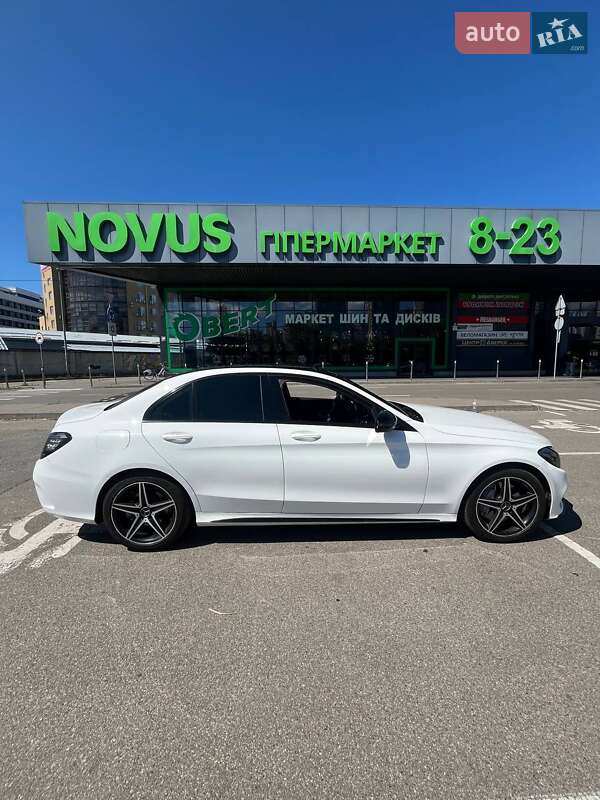 Седан Mercedes-Benz C-Class 2015 в Киеве