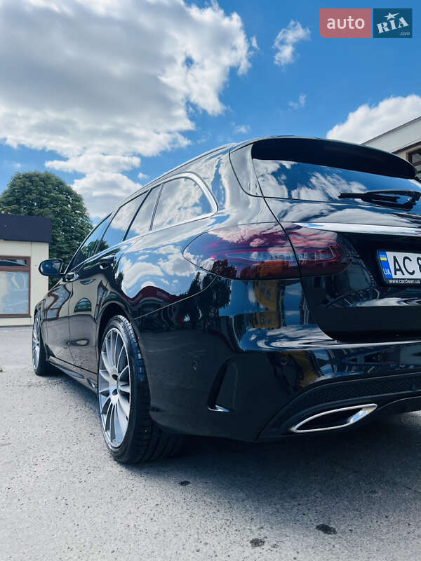 Універсал Mercedes-Benz C-Class 2014 в Луцьку