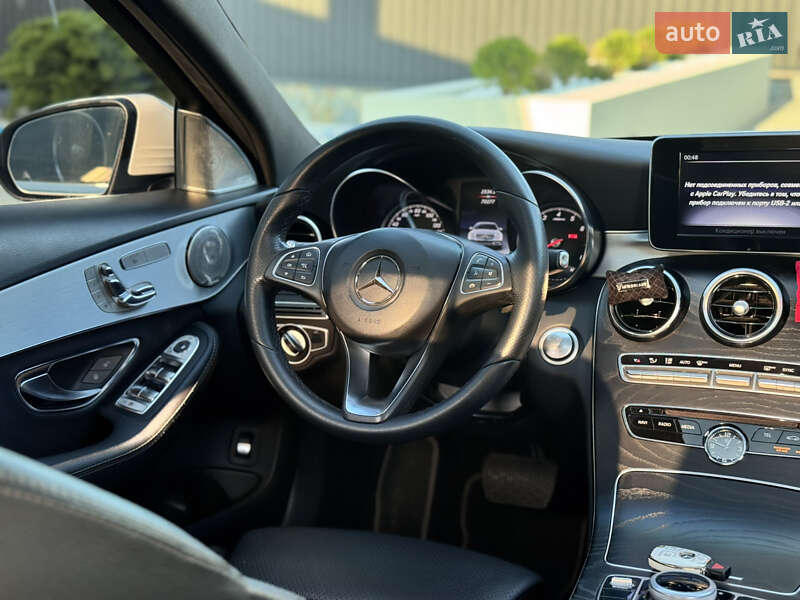 Седан Mercedes-Benz C-Class 2018 в Кропивницькому