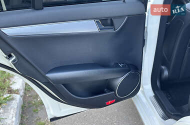 Универсал Mercedes-Benz C-Class 2009 в 