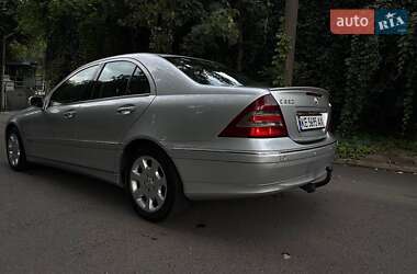 Седан Mercedes-Benz C-Class 2004 в 