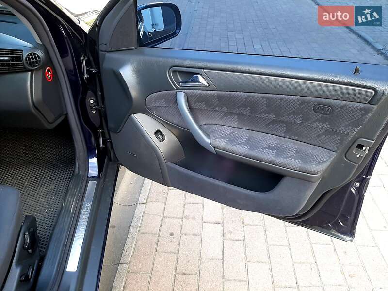 Универсал Mercedes-Benz C-Class 2003 в Стрые фото 22 Универсал Mercedes-Benz C-Class 2003 в Стрые