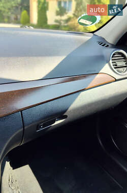 Седан Mercedes-Benz C-Class 2012 в 