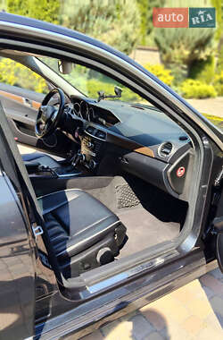 Седан Mercedes-Benz C-Class 2012 в 
