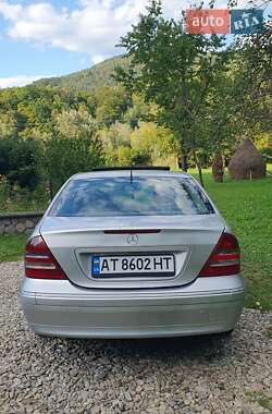 Седан Mercedes-Benz C-Class 2002 в 