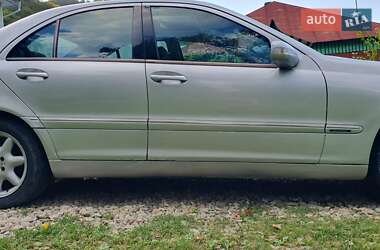 Седан Mercedes-Benz C-Class 2002 в 