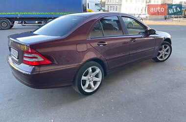 Седан Mercedes-Benz C-Class 2006 в 