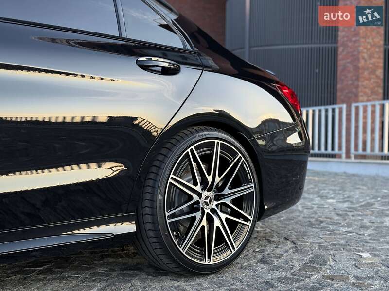 Седан Mercedes-Benz C-Class 2019 в Днепре