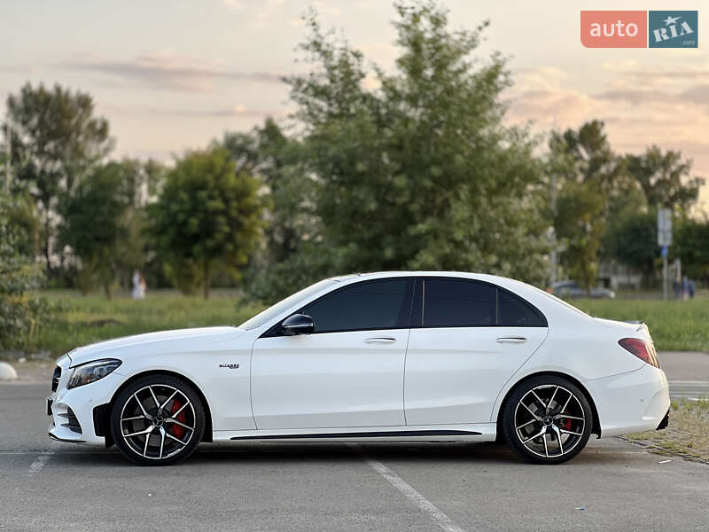 Седан Mercedes-Benz C-Class 2019 в Киеве