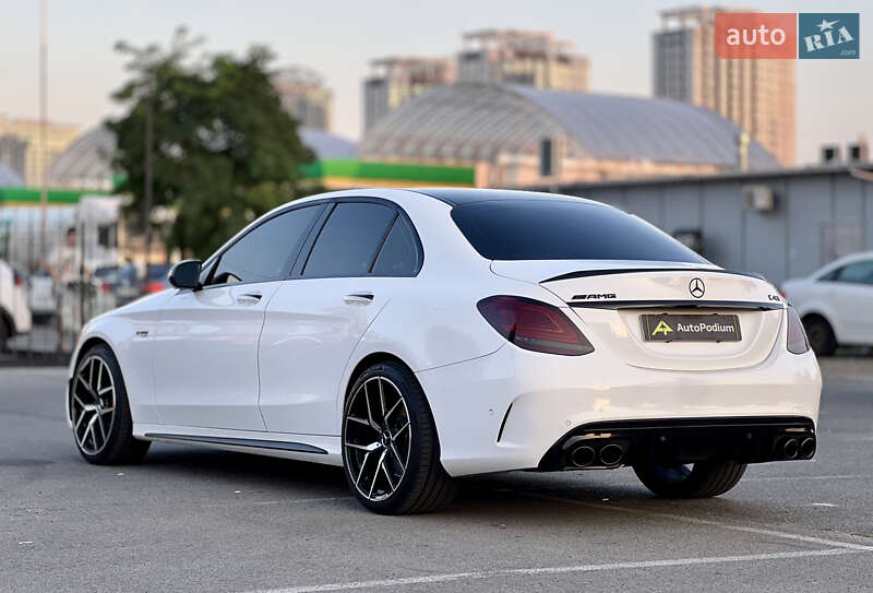 Седан Mercedes-Benz C-Class 2019 в Киеве