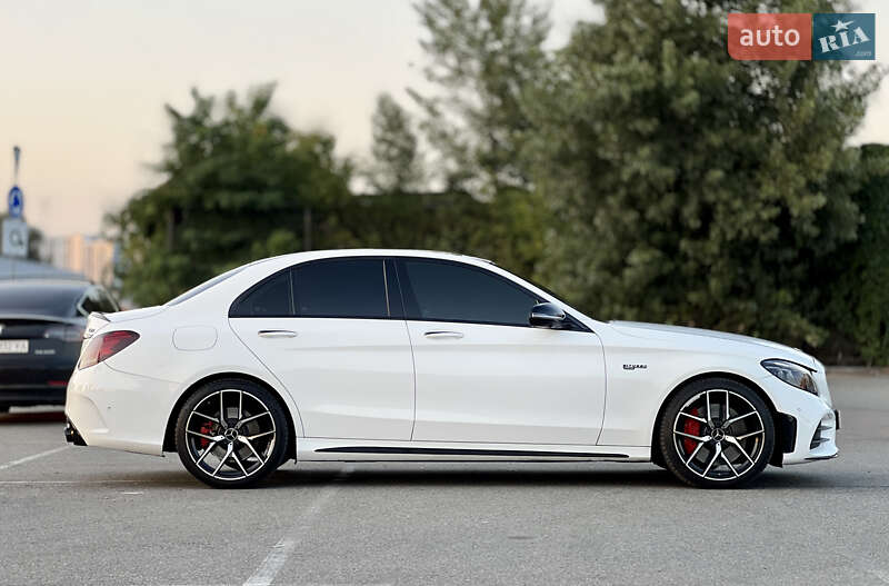 Седан Mercedes-Benz C-Class 2019 в Киеве