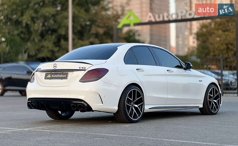 Седан Mercedes-Benz C-Class 2019 в Киеве