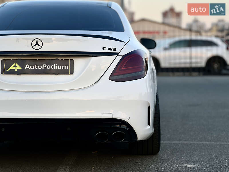 Седан Mercedes-Benz C-Class 2019 в Киеве