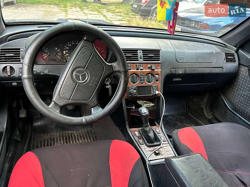 Седан Mercedes-Benz C-Class 1994 в Хмельницком